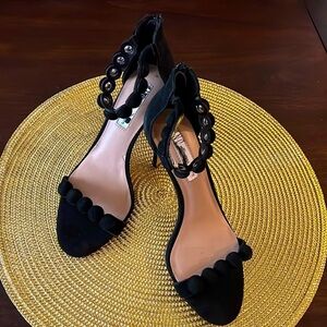 INC International Black Suede Heels Sz 6 Great Condition.